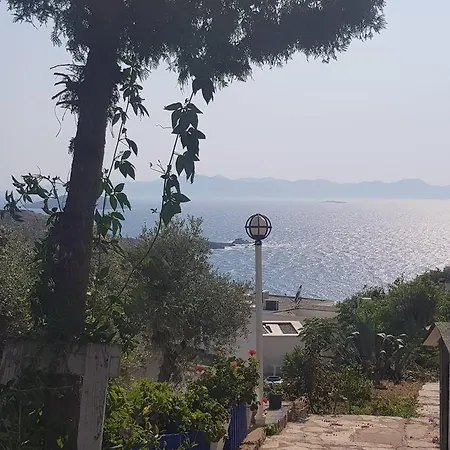 Yalikavak/gumusluk'de Sahili Olan Yazlik فندق *